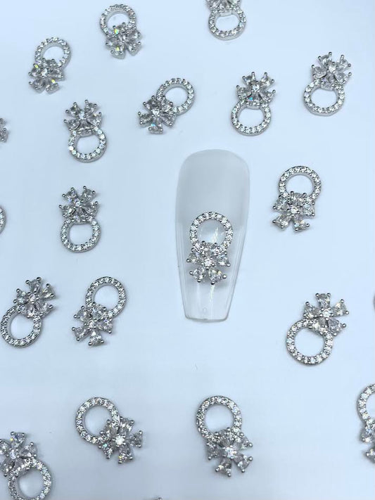 Diamond Circle/Flower Nail Charm